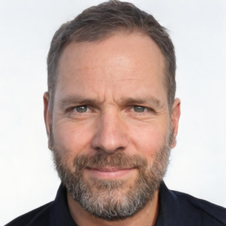 Retrato de Esteban Morales, director comercial
